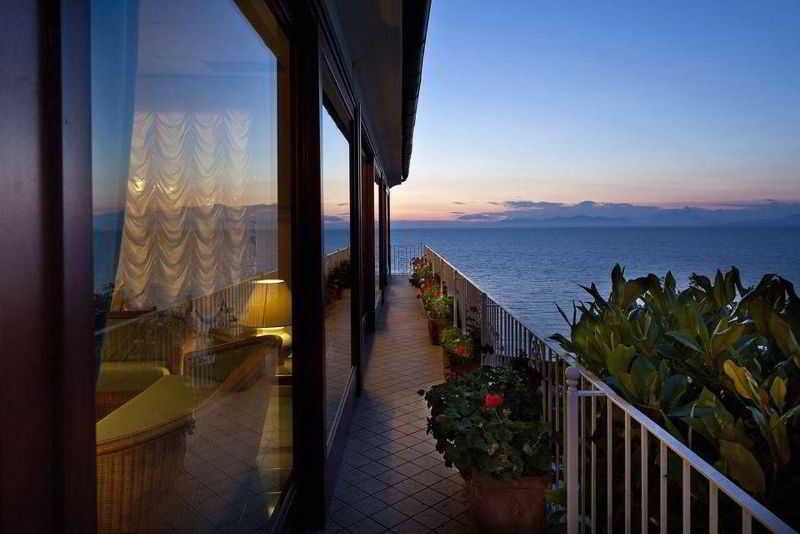 Le Querce Resort Sea Thermae & Spa ايسكيا المظهر الخارجي الصورة